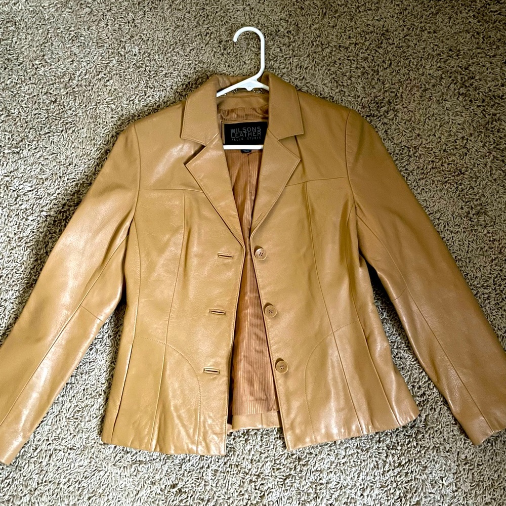 Wilson’s vintage tan leather blazer